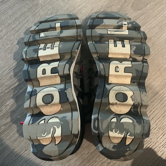 Sorel Kinetic Sneakers - Picture 6 of 6